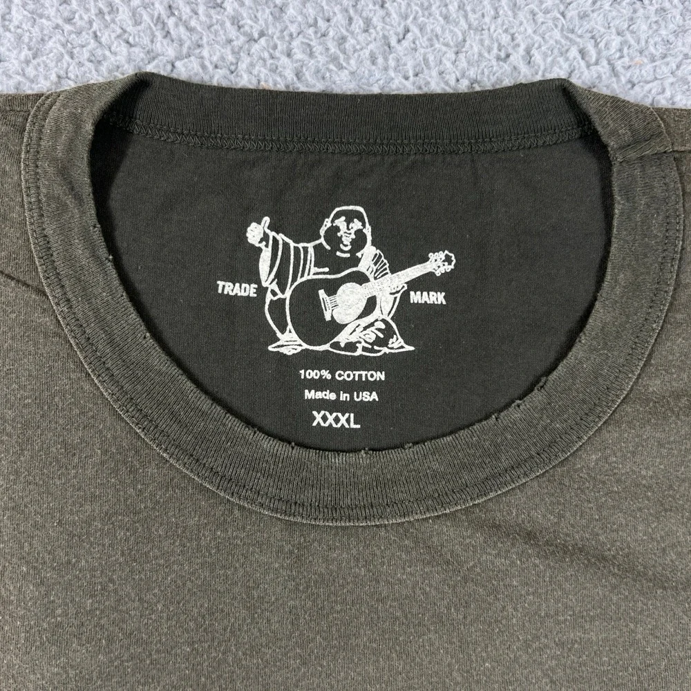 True Religion Graphic T-Shirt Men's 3XL Peace Sign FREEDOM Olive Green VTG NWT